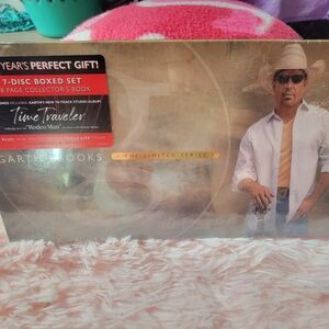 Garth Brooks 7-Disc Boxed Set